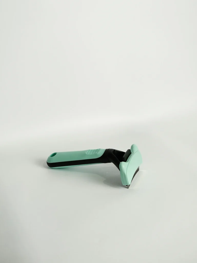 Self-Cleaning Pet Grooming Comb - Mint Green