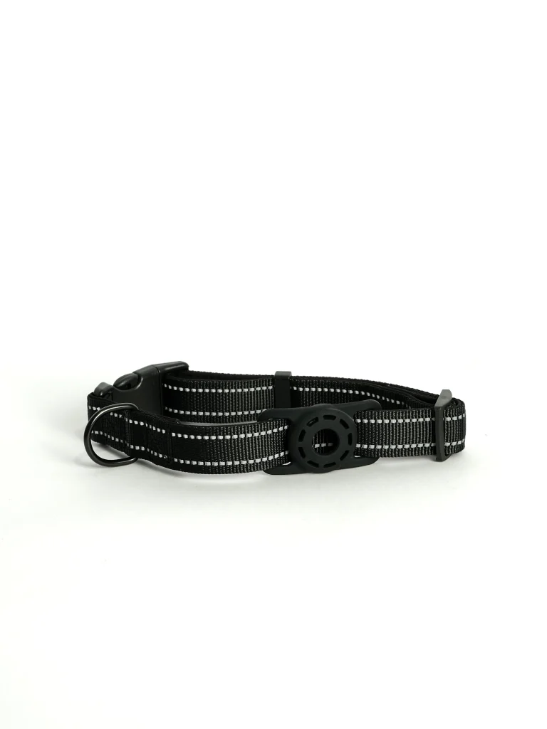 Main view of the Apple AirTag Dog Collar | Adjustable Pet Tracker Collar | Black, perfect for outdoor travel.