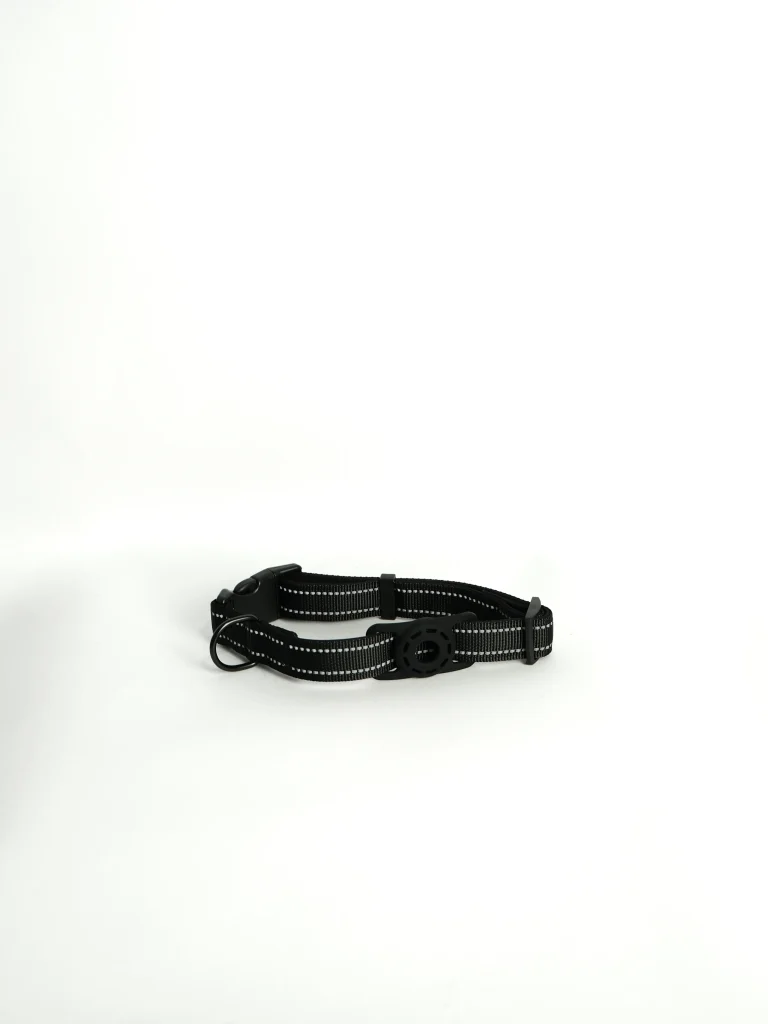 Close-up of the professional-grade stitching on the Furtopia Apple AirTag Dog Collar for active pets.